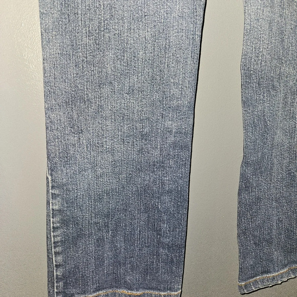 Lands End Womans Original Fit, Boot Leg Blue Jeans Size 6 - Picture 9 of 14